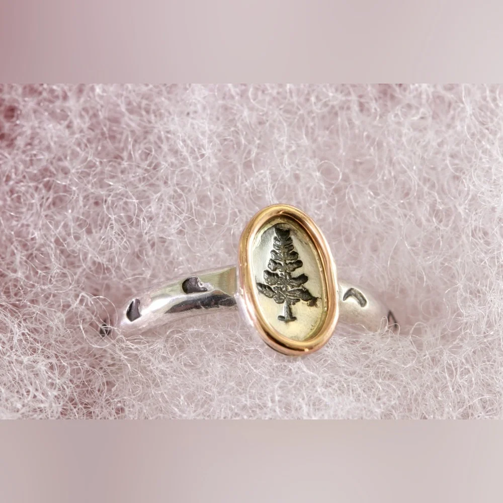Sterling Silver Tree Ring with 14K Gold Accent – Size 6.25